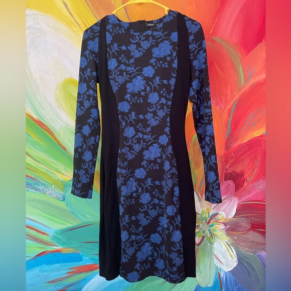 Elegant DRESS (black and blue floral pattern) long sleeved - Picture 1 of 3